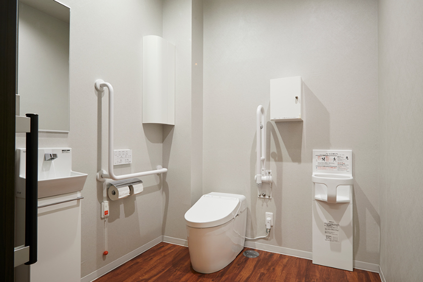 ユニバーサルトイレ